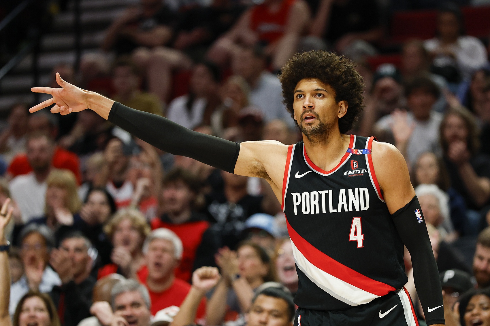 huatihui-场均2.5断但仅出战4场！美记：塞布尔正在与开拓者协商买断合同